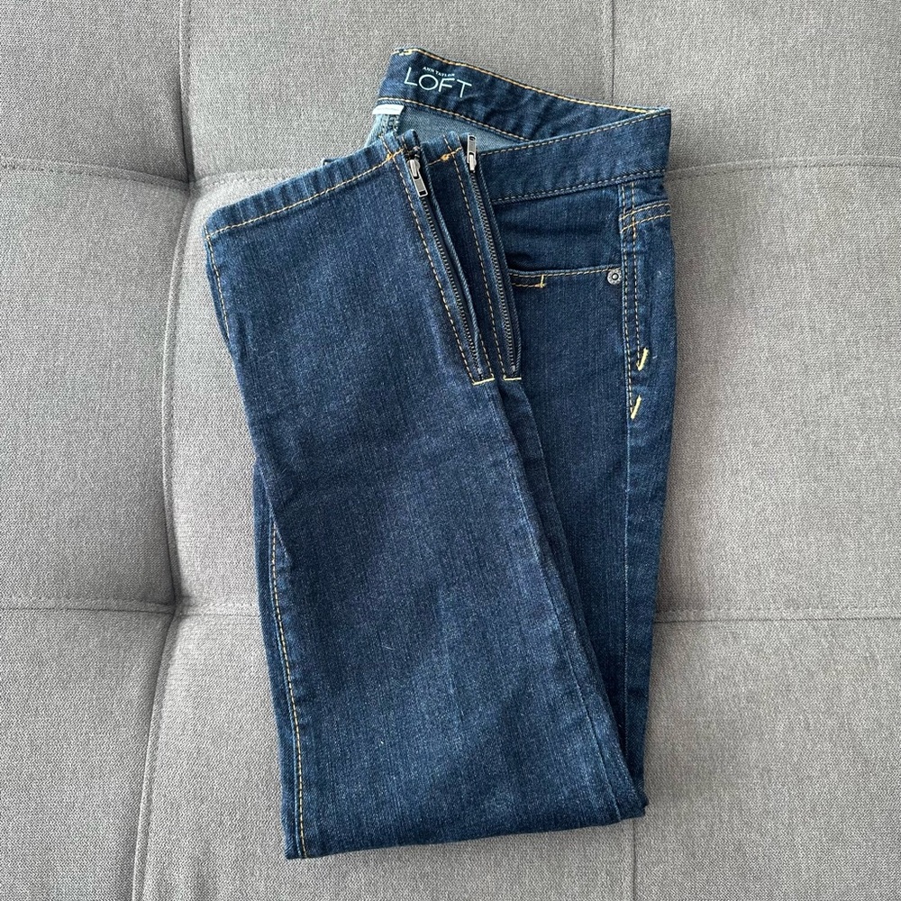 LOFT Modern Crop Jeans Size 4 - Picture 4 of 7
